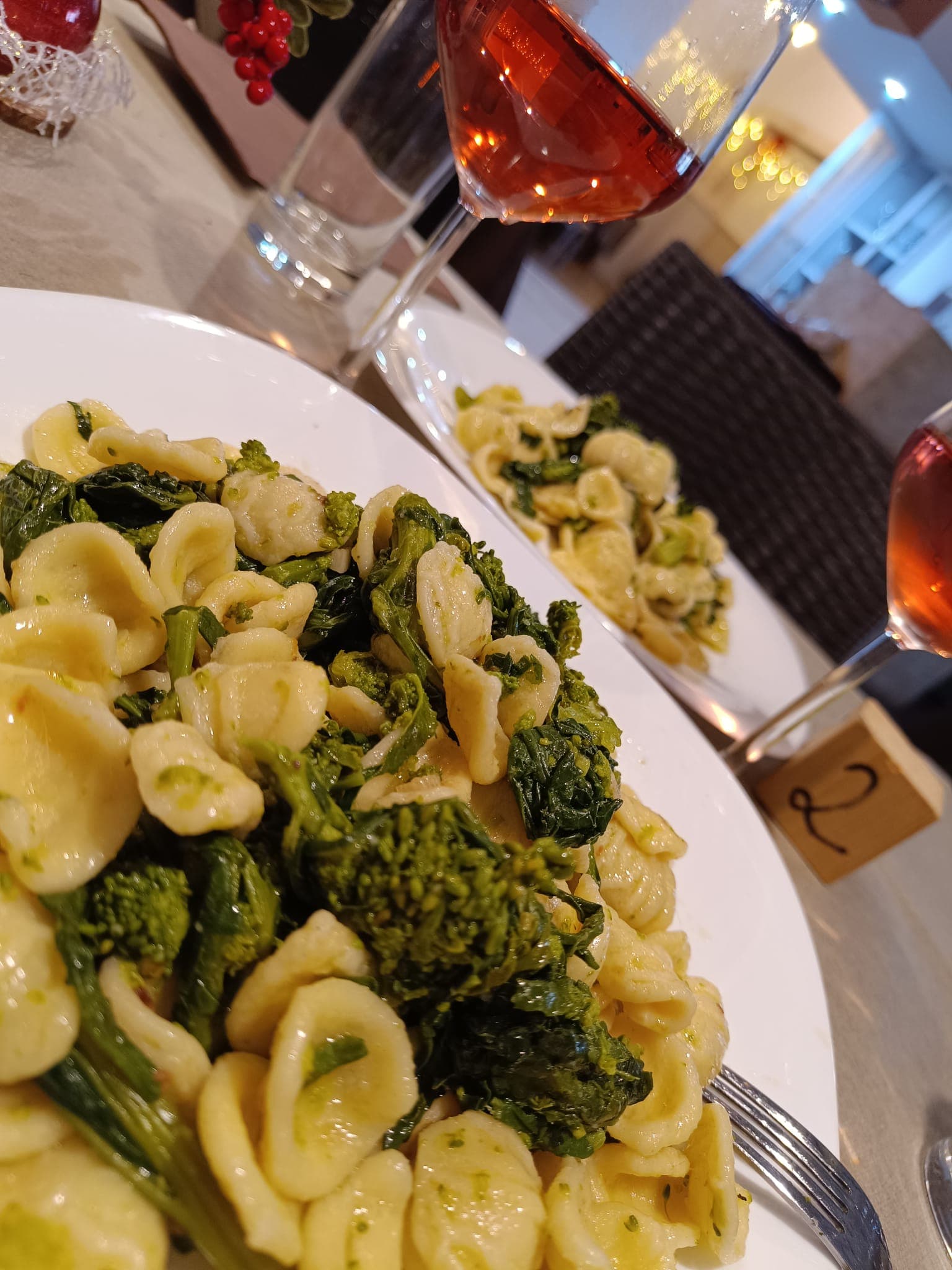 Orecchiette con cime di rapa, proposta non solo pizza